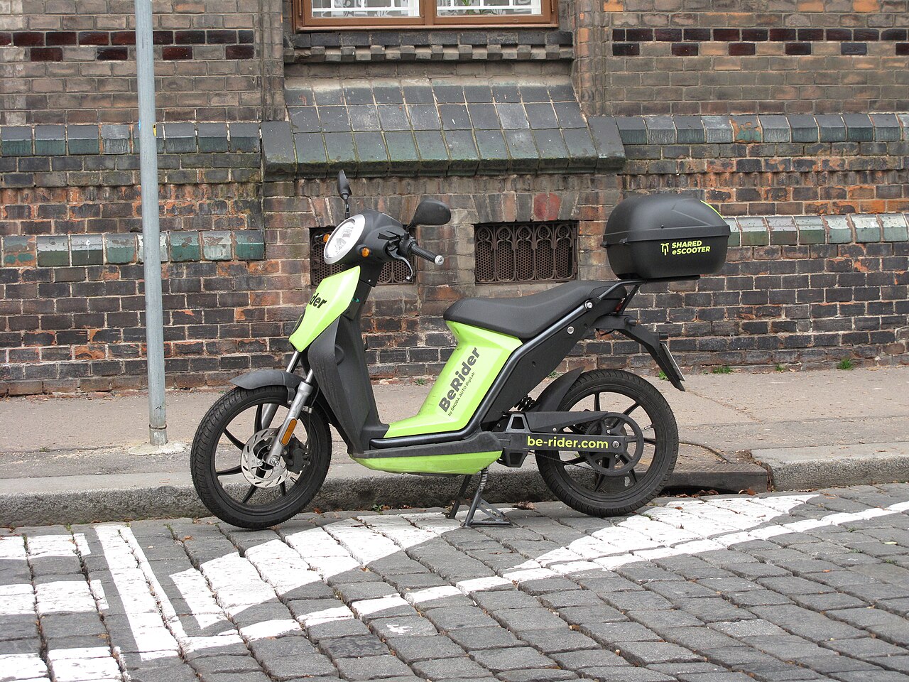 Deelscooter, deelfiets of eigen e-step? Kiezen in 2026