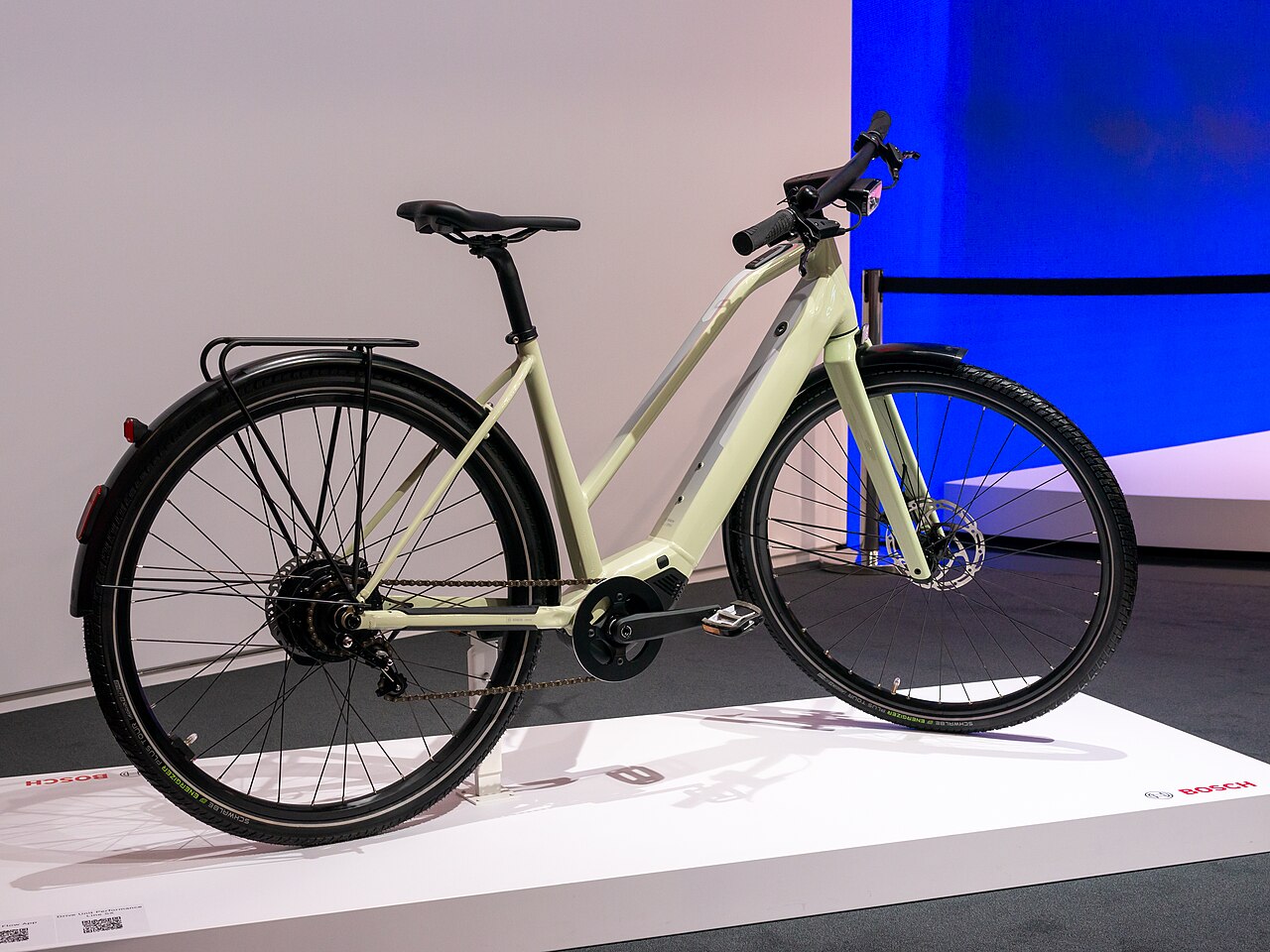 Superior eWAY 6.1: stads-e-bike met aparte vering